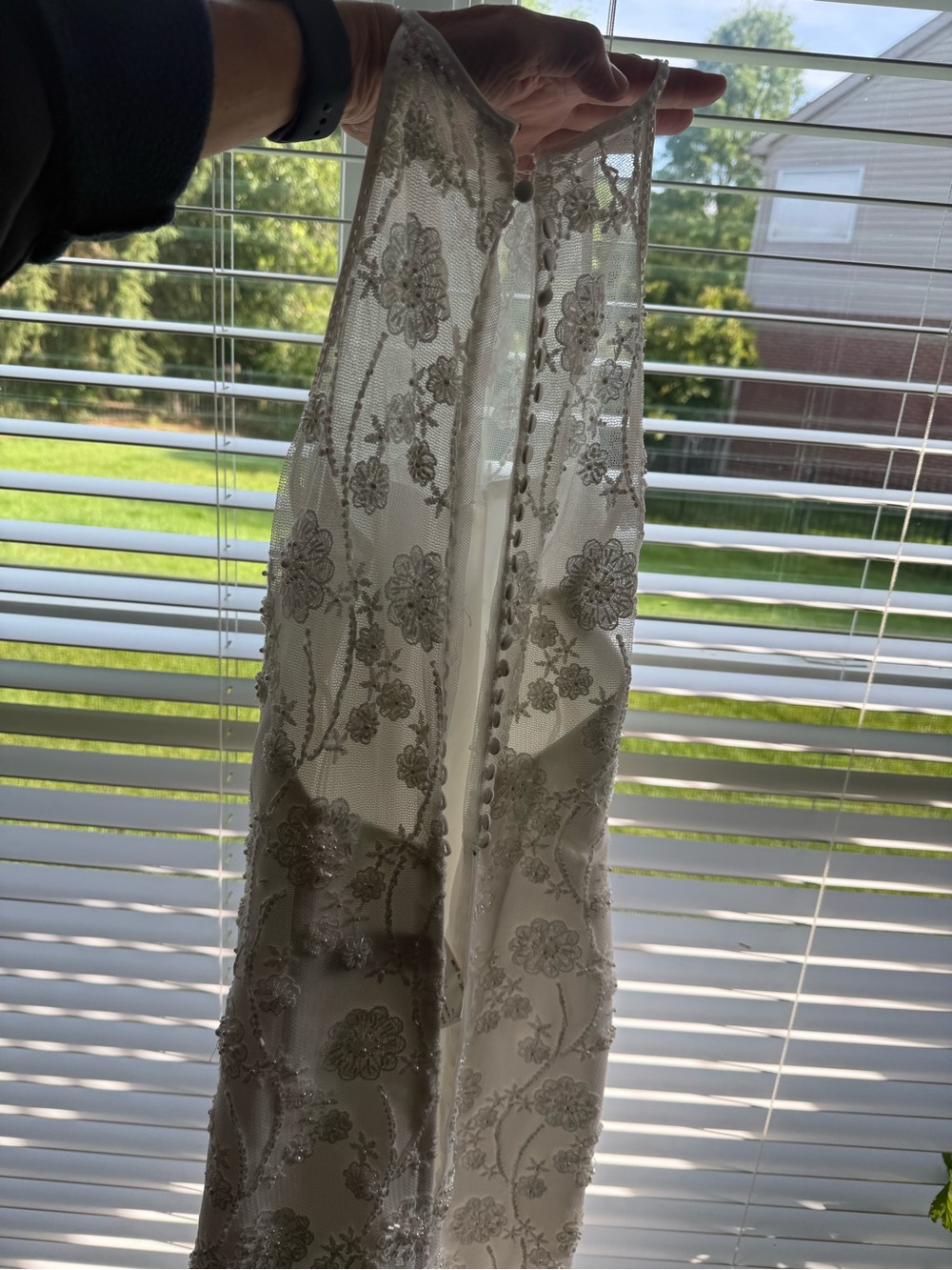 Elegant White Halter Lace Wedding Dress with Chapel Train - Picture 3 of 6